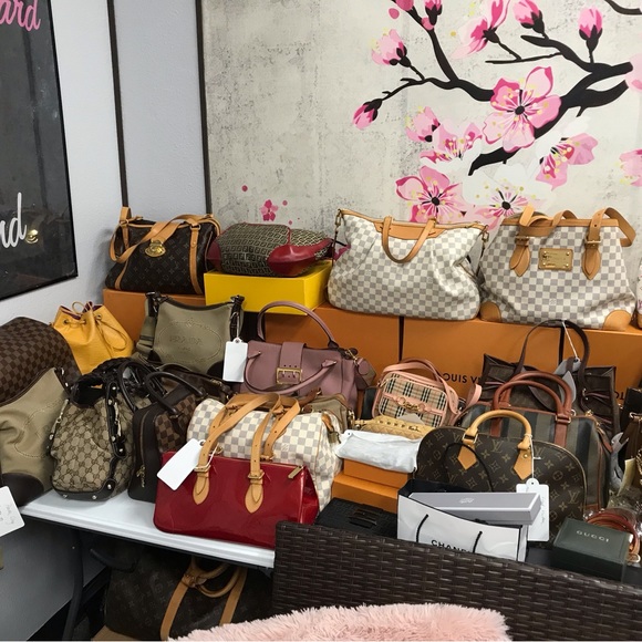 Meet your Posher, Margie - Picture 3 of 3